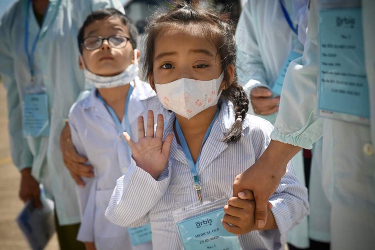 Flying Eye Hospital touches down in Vietnam’s Can Tho City for sight-saving project