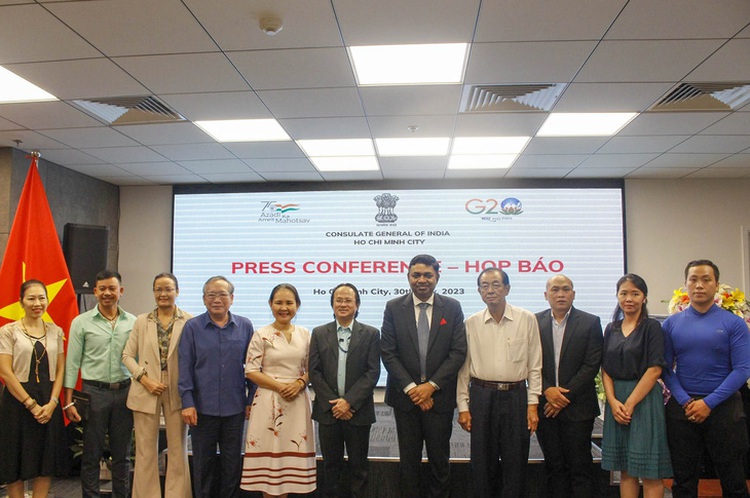 Int’l Yoga Day to take place in 22 localities across Vietnam in late June