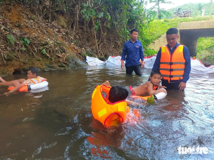 North-central Vietnam province to spend over $1mn teaching kids how to swim