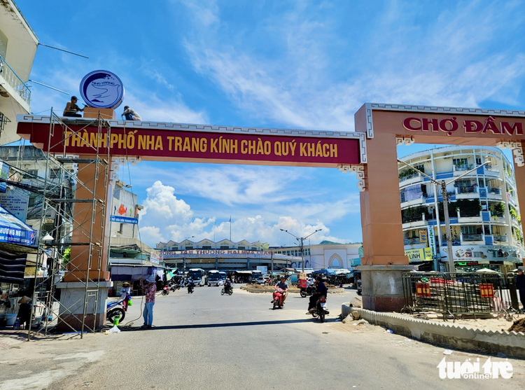 A closer look at half-century-old Dam Market in Nha Trang