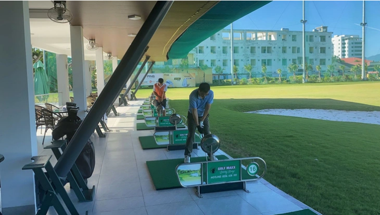 Golf course developed on military land in Da Nang