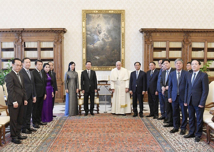 Vietnamese state president concludes Europe visit with positive outcomes