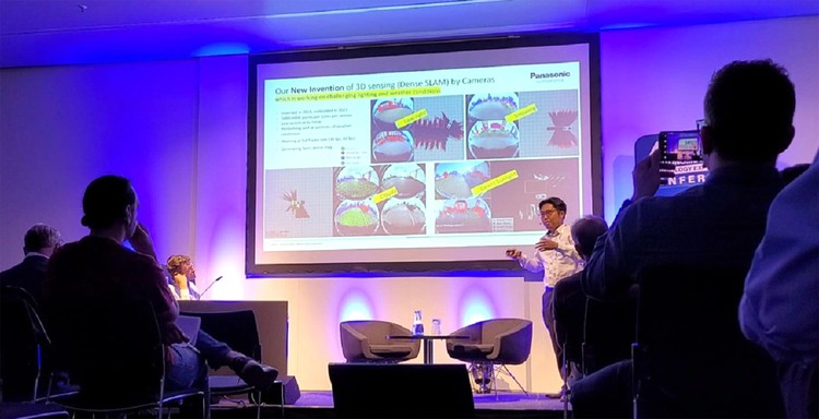 Vietnamese scientist's 3 inventions against backdrop of global self-driving industry
