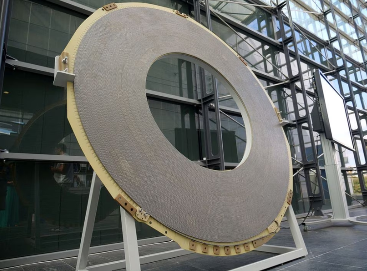 Superconductor claims spark investor frenzy, but scientists are skeptical