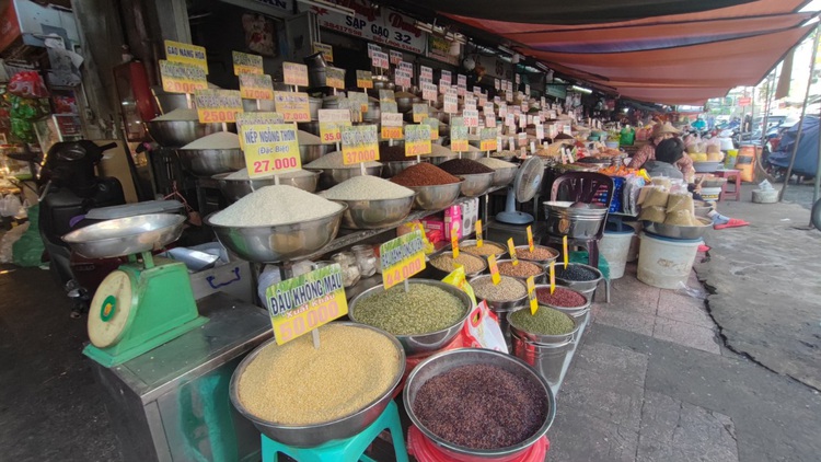 Vietnam aims to export 7 million tonnes of rice this year: minister