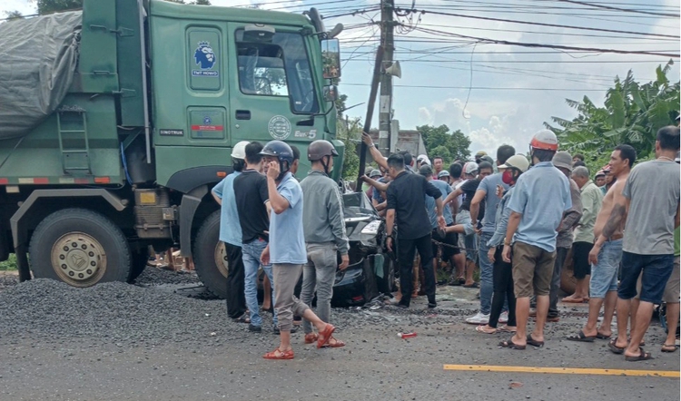 Head-on crash kills 3 HAGL football club members, including Brazilian forward