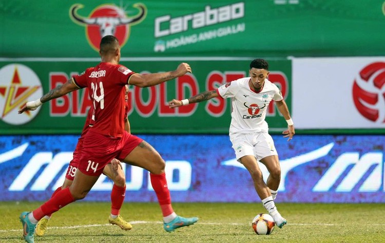 Vietnam's HAGL FC unable to contact mother of deceased Brazilian forward