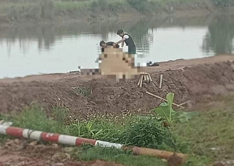 Husband dead as married couple struck by lightning while gardening in Vietnam
