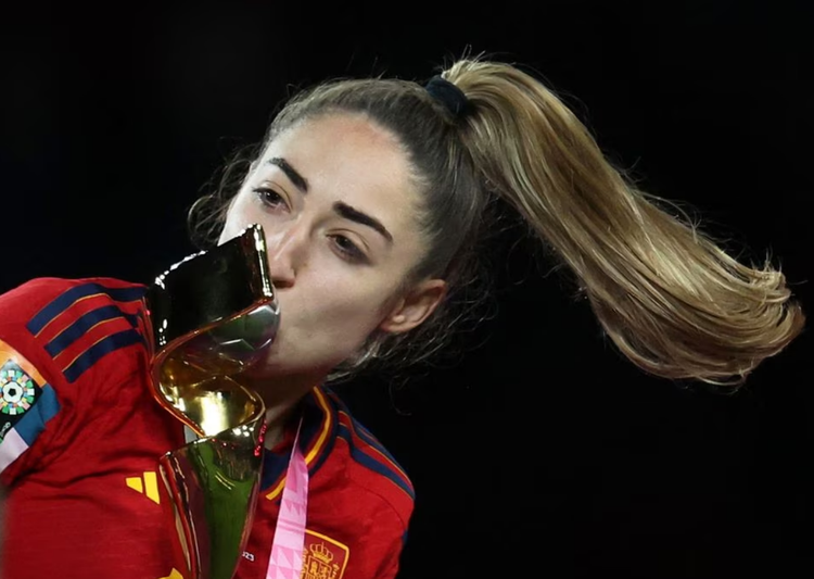 Spain's World Cup hero Carmona learns of father's death after final