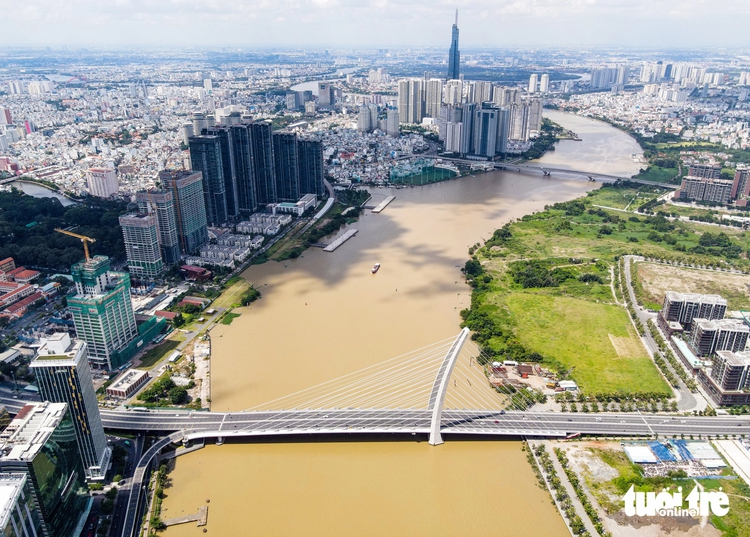 Master plan for road section along Saigon River unveiled