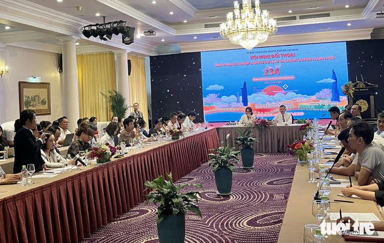 Unfriendly visa policies, strict fire prevention regulations tough on tourism firms in Ho Chi Minh City