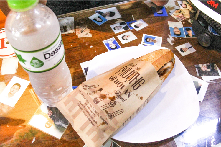 31 suffer suspected food poisoning after eating 'banh mi' at well-known bakery in Hoi An