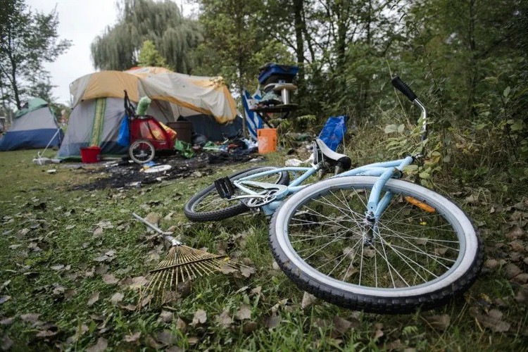 Homelessness explodes in Canada as rents, housing prices soar