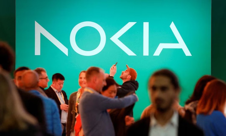 Nokia to cut up to 14,000 jobs as US demand shrinks