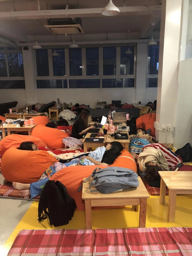 Ho Chi Minh City students’ chronic insomnia escalates due to sleepless café habit