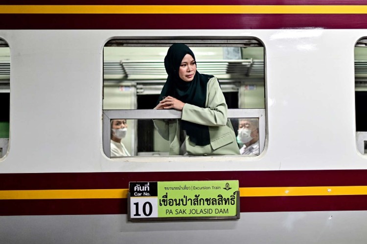 All aboard Thailand's 'floating train'