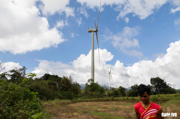 Residents in misery as wind turbines placed in wrong locations in north-central Vietnam