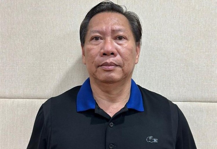Vietnam police arrest provincial leader over illicit sand mining allegations