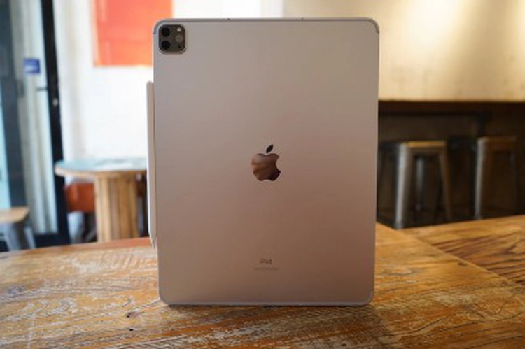 Vietnamese student jailed in Singapore for stealing electronics from A*Star, Apple offices