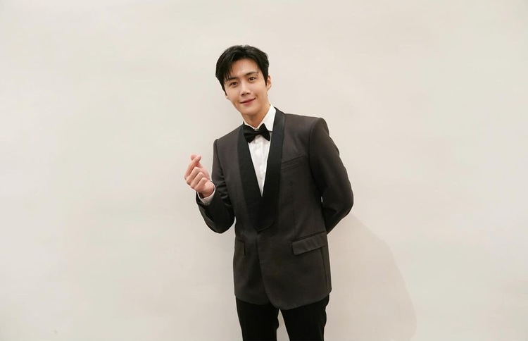 Netflix’s K-drama Hometown Cha-Cha-Cha star Kim Seon-ho to hold fan meeting in Vietnam