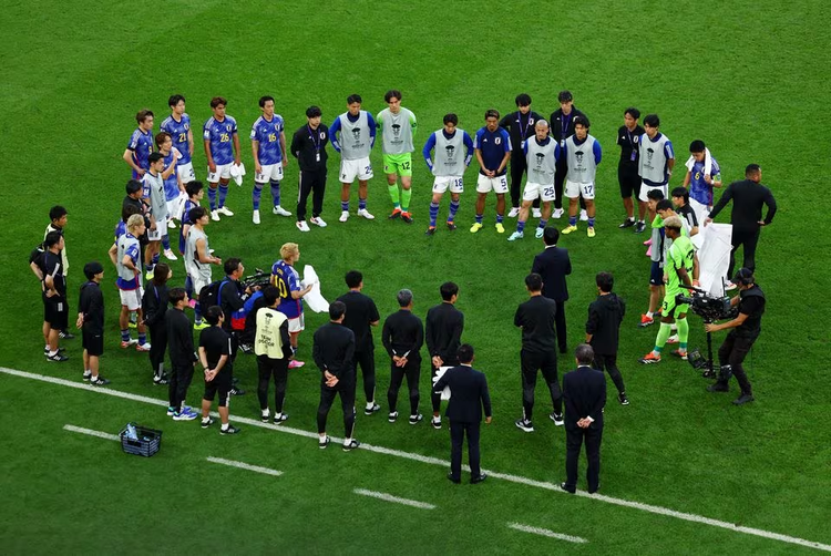 Japan beat Vietnam in six-goal thriller at Asian Cup