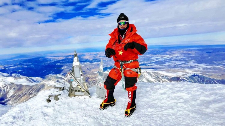 Vietnamese female lawyer resolves to conquer Seven Summits in 2024
