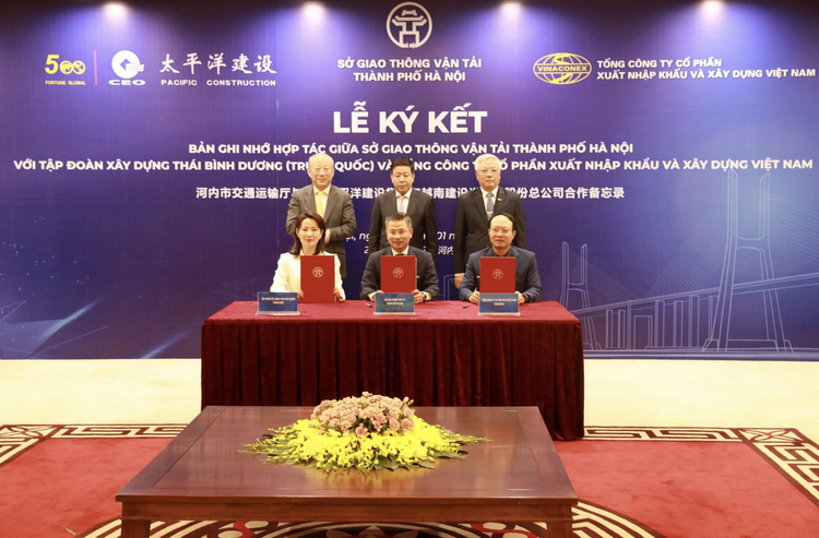 Chinese firm joins bridge, metro line projects in Hanoi