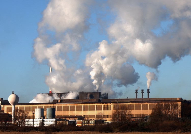 Expected CO2 levels in 2024 threaten 1.5C warming limit: Met Office