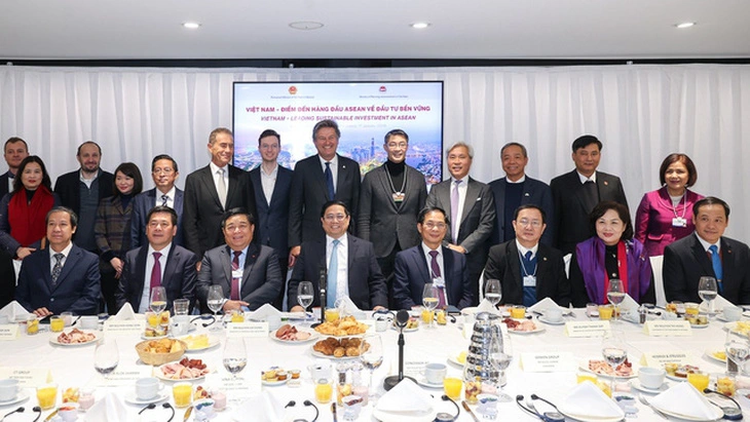 At WEF, Vietnam vows to protect investors’ interests, unveils ambition to become leading investment destination