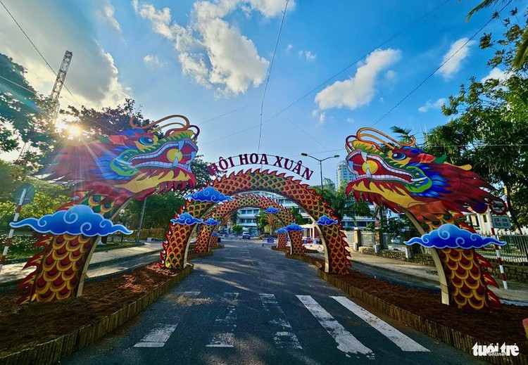 Dragon statues popping up in Vietnam’s Nha Trang to welcome Tet