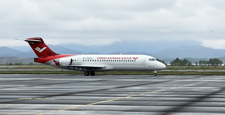 Chinese C919, ARJ21 passenger planes debut in Vietnam