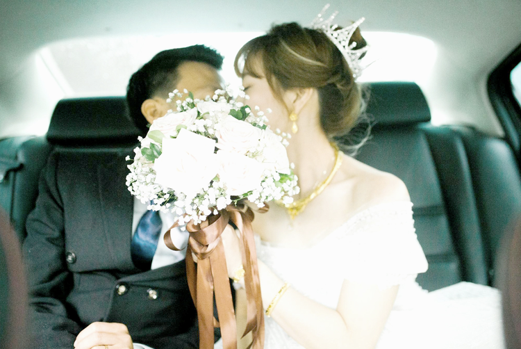 Young people in Ho Chi Minh City delay marriage