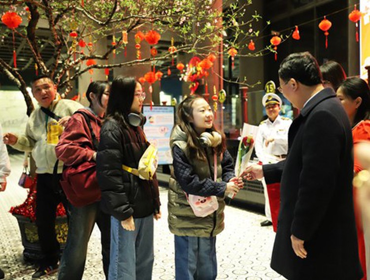 Int’l tourists to Vietnam’s Ha Long Bay outnumber domestic travelers