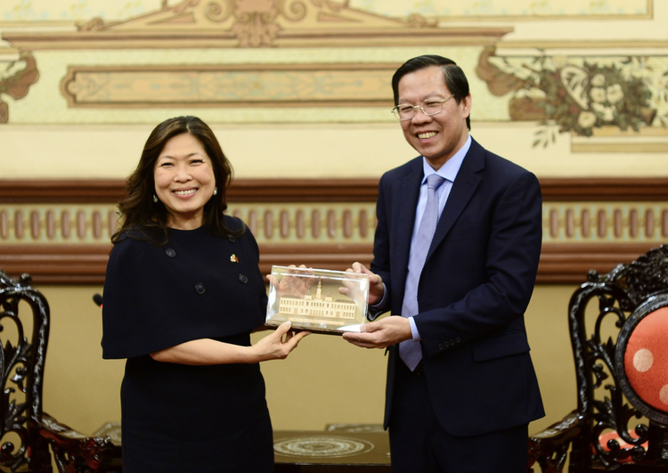 Canadian minister sees Vietnam as key partner