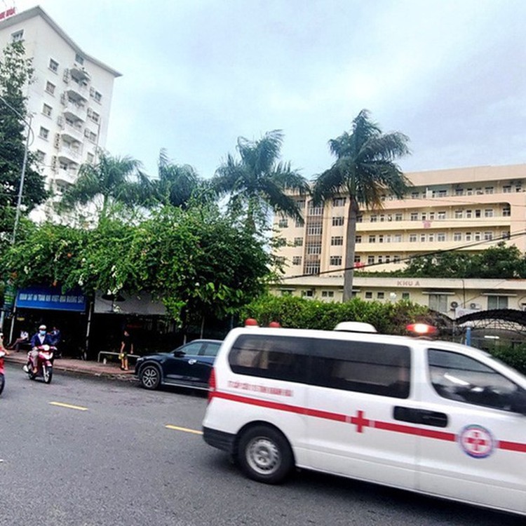 28 students hospitalized after eating food from street vendor in Vietnam’s Khanh Hoa