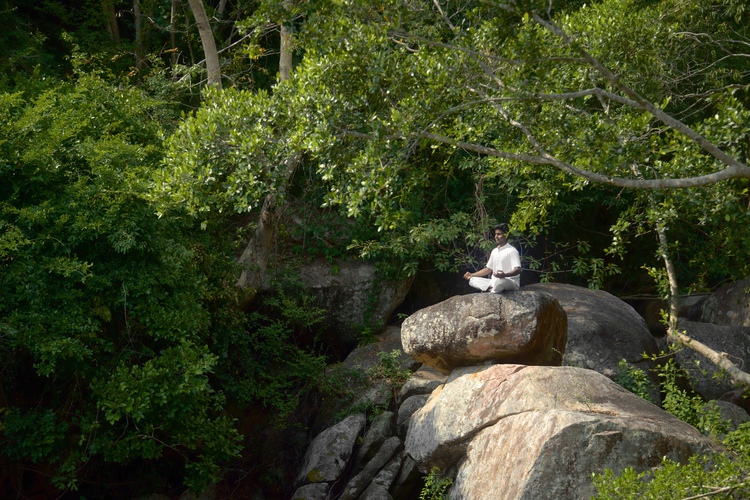 Dive into 4-day Reconnect and Rejuvenate Wellness Retreat at Six Senses Ninh Van Bay, elevating your well-being amidst nature