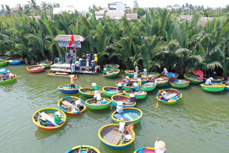 What do Hoi An tourists dislike?