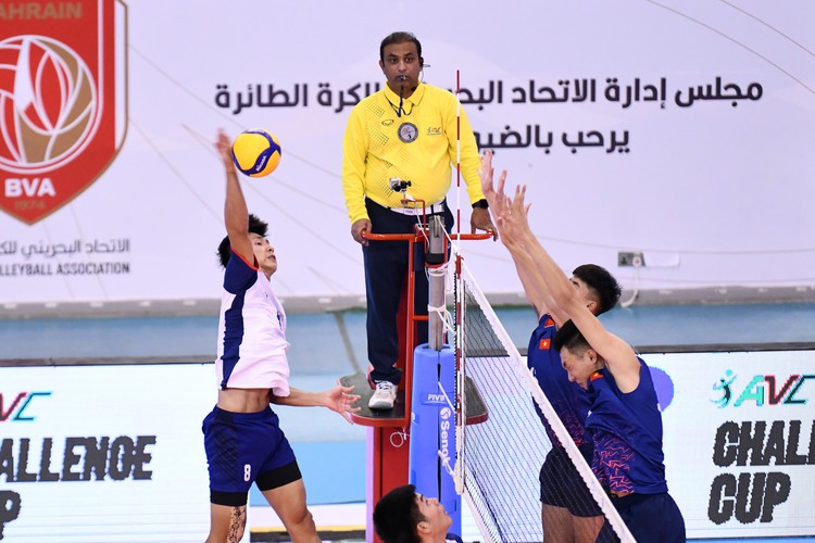 Vietnam secure quarterfinal spot with victory over Taiwan at Asian men's volleyball cup
