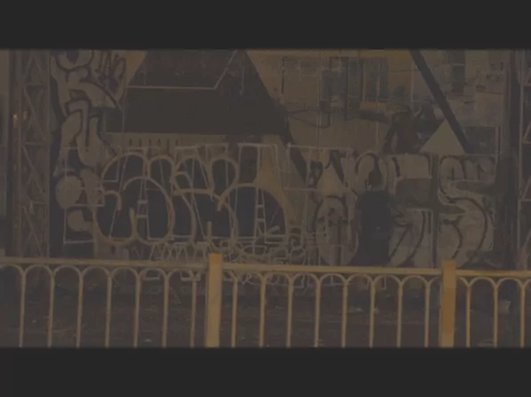 Foreigner caught drawing graffiti on walls in downtown Ho Chi Minh City