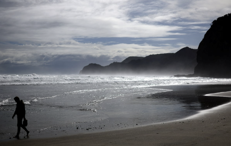 New Zealand to introduce bill to reverse oil and gas exploration ban