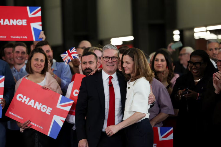 Starmer pledges to stabilise UK as Labour win huge majority