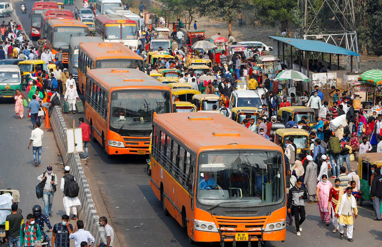 At least 18 killed as bus collides with milk tanker in India