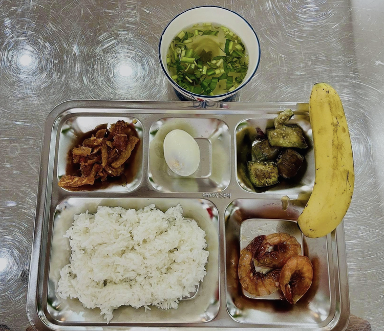 Kindness on the menu: Free meals for needy in southern Vietnam