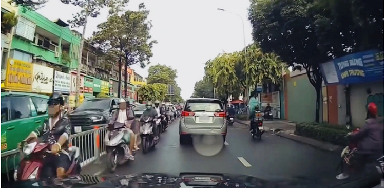 Driving against traffic rife in Ho Chi Minh City