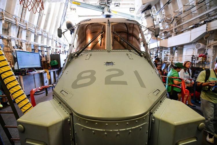 Royal Canadian Navy frigate begins 5-day visit to Ho Chi Minh City