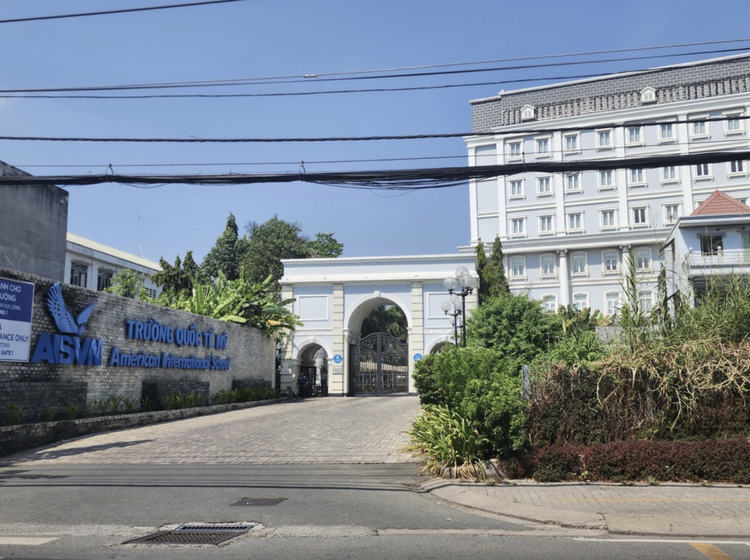 In Ho Chi Minh City, American International School risks having establishment license revoked