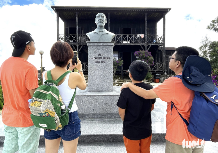 House of Dr Alexandre Yersin atop Vietnam's Hon Ba Mountain draws tourists