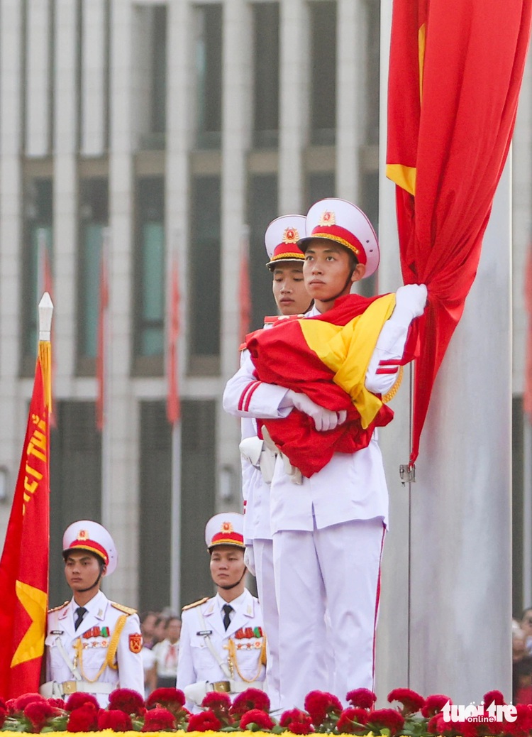 Historic Ba Dinh Square hosts solemn flag-raising ceremony for Vietnam’s 79th National Day