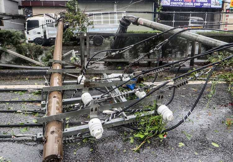 1.5 million still without electricity in northern Vietnam in wake of Yagi