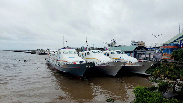 Torrential rain floods Phu Quoc Island